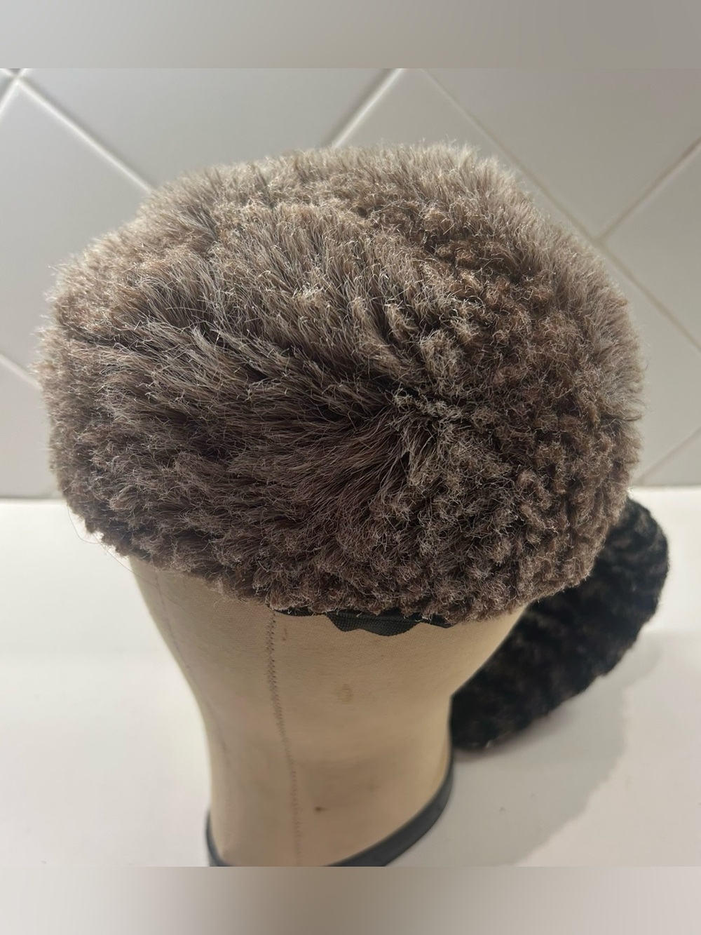 Vintage Disneyland Walt Disney World Daniel Boone Coon Skin Hat Faux Fur Kids